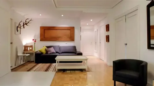 Rooms in Madrid Chamartín - photo 9