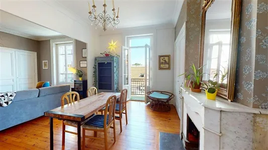 Apartments in Saint-Étienne - photo 10