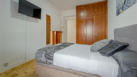 Rooms in Madrid ChamartĂn - photo 5