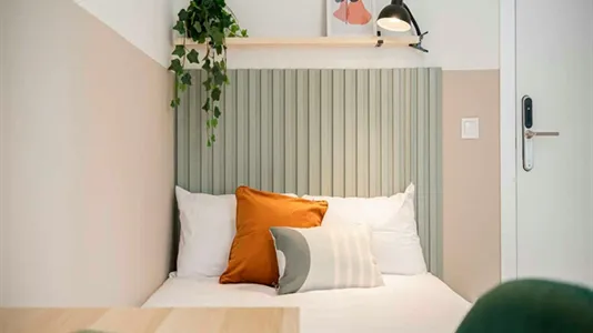 Rooms in Madrid Centro - photo 6
