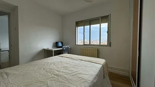 Rooms in Madrid Ciudad Lineal - photo 4