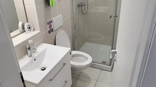 Rooms in Besnica - photo 8