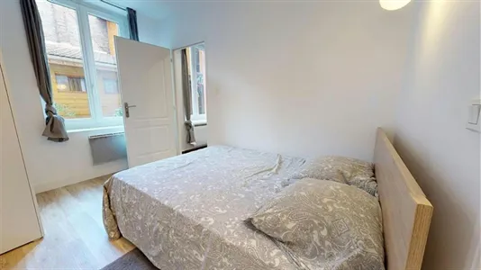 Apartments in Saint-Étienne - photo 2