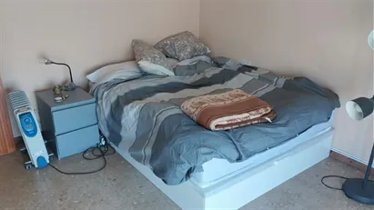 Room for rent in El Prat de Llobregat, Cataluña