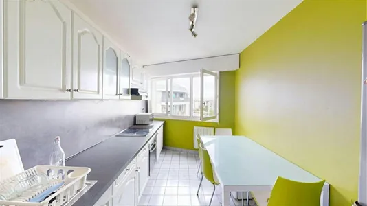 Rooms in Saint-Julien-en-Genevois - photo 1