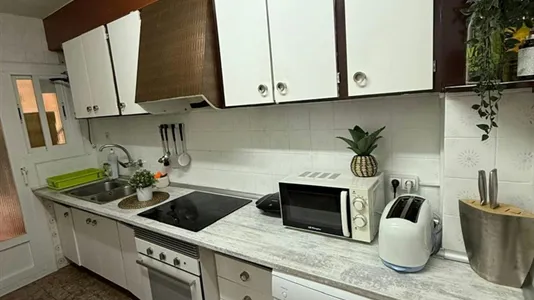 Rooms in Terrassa - photo 10