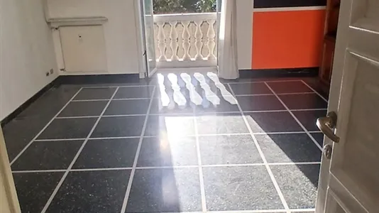 Rooms in Genoa - photo 3