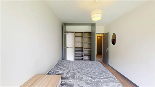 Rooms in Chambéry - photo 2