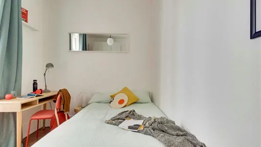 Rooms in Paris 20ème arrondissement - photo 4