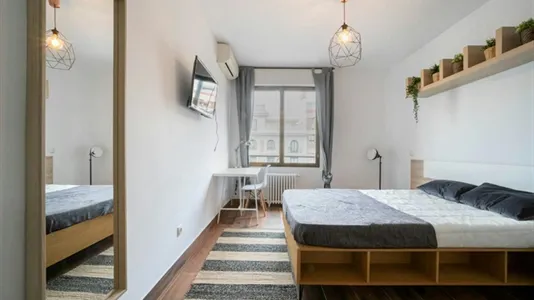 Rooms in Madrid Retiro - photo 5