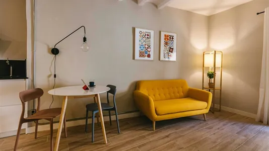 Apartments in Barcelona Ciutat Vella - photo 6