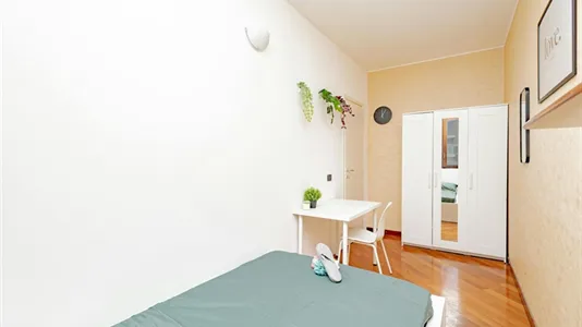 Rooms in Milano Zona 8 - Fiera, Gallaratese, Quarto Oggiaro - photo 6