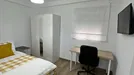 Room for rent, Málaga, Andalucía, &lt;span class=&quot;blurred street&quot; onclick=&quot;ProcessAdRequest(8337042)&quot;&gt;&lt;span class=&quot;hint&quot;&gt;See streetname&lt;/span&gt;[xxxxxxxxxxxxx]&lt;/span&gt;
