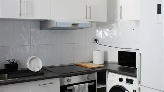 Rooms in Barcelona Sant Martí - photo 9