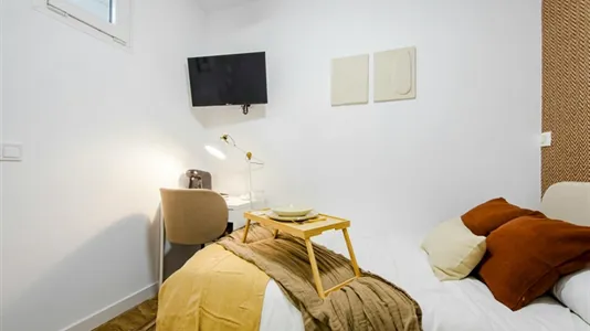 Rooms in Madrid Chamberí - photo 3