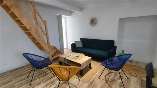 Rooms in Nîmes - photo 8