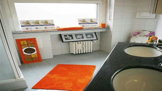 Rooms in Milano Zona 2 - Stazione Centrale, Gorla, Turro, Greco, Crescenzago - photo 8