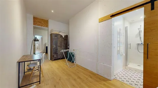 Rooms in Angoulême - photo 2