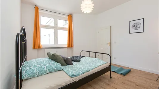 Rooms in Berlin Charlottenburg-Wilmersdorf - photo 2