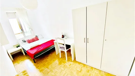 Rooms in Madrid Chamberí - photo 3