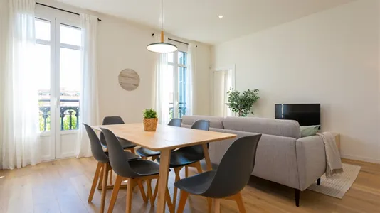 Apartments in Barcelona Eixample - photo 6