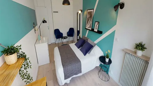 Rooms in Paris 20ème arrondissement - photo 2