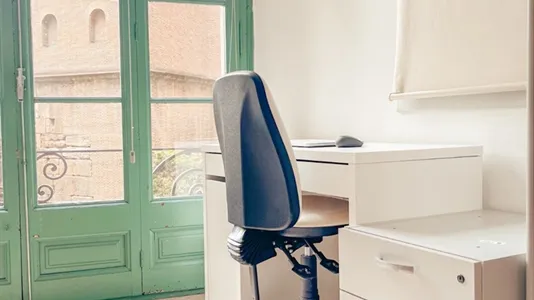 Rooms in Barcelona Ciutat Vella - photo 4