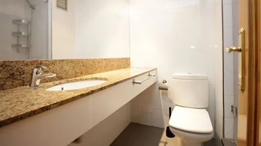Rooms in Barcelona Sarrià-St. Gervasi - photo 10