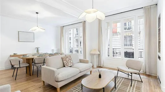 Apartments in Paris 16ème arrondissement (South) - photo 7