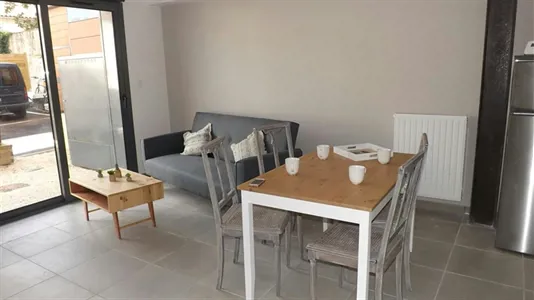 Apartments in Bordeaux - photo 2