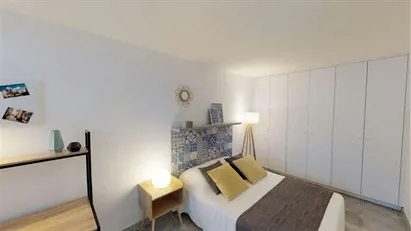Room for rent in Nanterre, Île-de-France