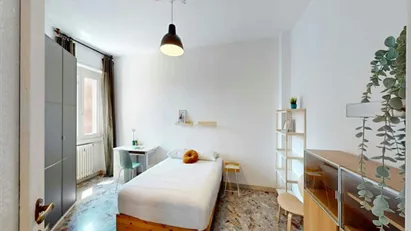 Room for rent in Milano Zona 2 - Stazione Centrale, Gorla, Turro, Greco, Crescenzago, Milan