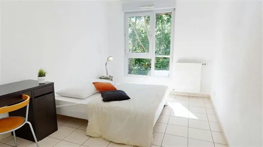 Rooms in Lyon - photo 1