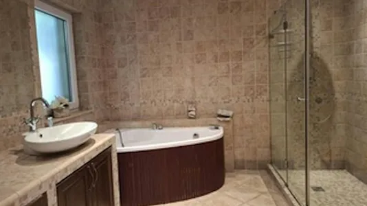 Houses in Szentendrei - photo 9