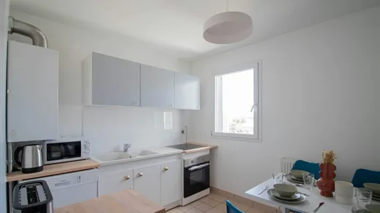 Rooms in Saint-Denis - photo 7