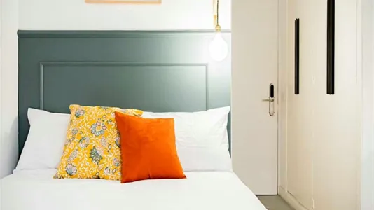 Rooms in Madrid Centro - photo 4