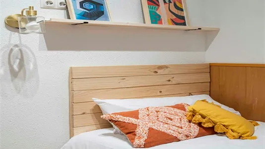 Rooms in Madrid Centro - photo 6