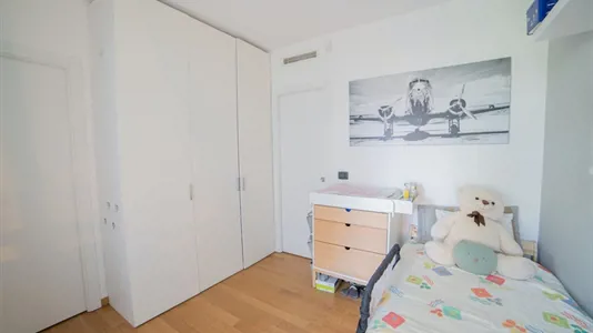 Apartments in Milano Zona 8 - Fiera, Gallaratese, Quarto Oggiaro - photo 2