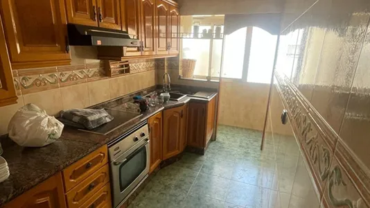 Rooms in AlaquĆ s - photo 9