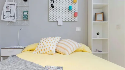 Rooms in Milano Zona 5 - Vigentino, Chiaravalle, Gratosoglio - photo 2