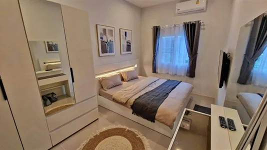 Rooms in Cáñar - photo 3
