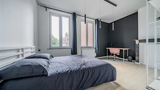 Rooms in Charleroi - photo 1