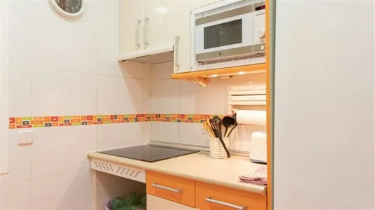 Rooms in Madrid Salamanca - photo 9