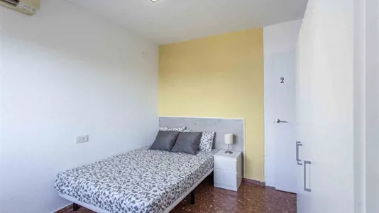 Rooms in Valencia La Zaidía - photo 1