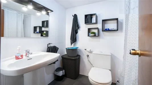 Rooms in la Fontsanta - photo 7