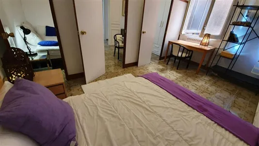 Rooms in Barcelona Ciutat Vella - photo 2