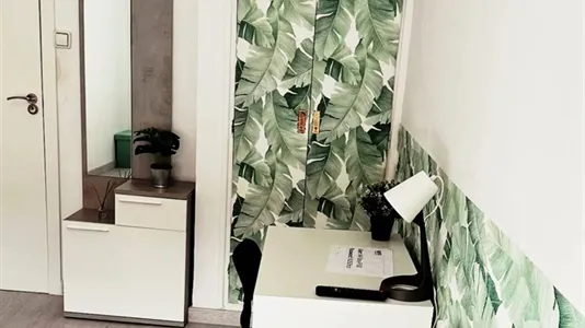 Rooms in Madrid Ciudad Lineal - photo 6