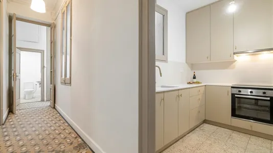 Rooms in Barcelona Ciutat Vella - photo 8