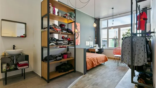 Rooms in Brussels Sint-Gillis - photo 4