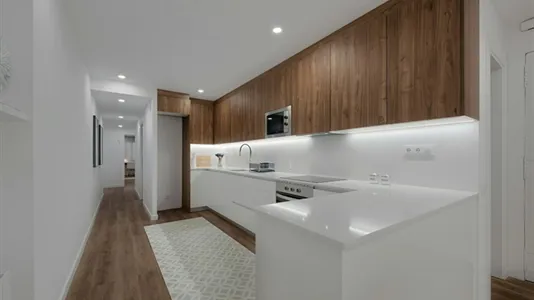 Rooms in Barcelona Eixample - photo 9